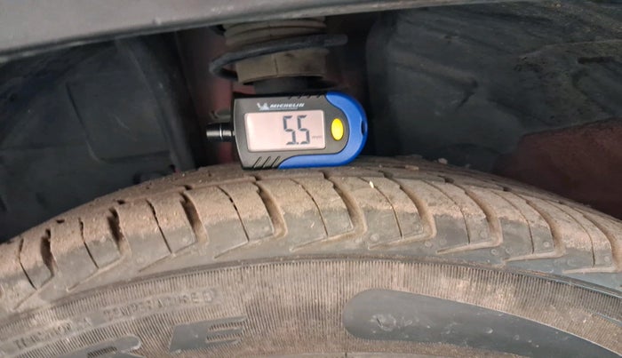 2016 Renault Kwid RXL, Petrol, Manual, 61,418 km, tyre