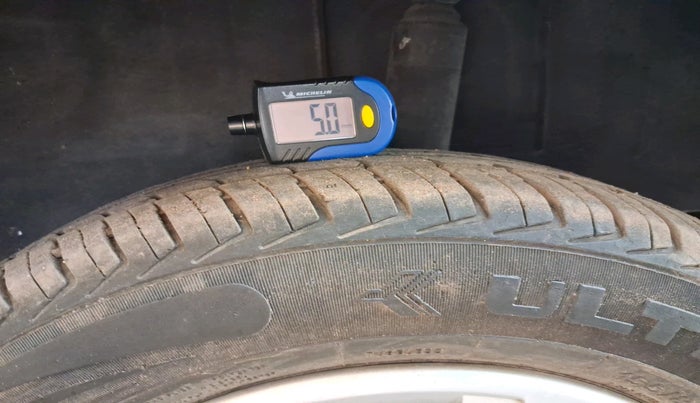 2016 Renault Kwid RXL, Petrol, Manual, 61,418 km, tyre