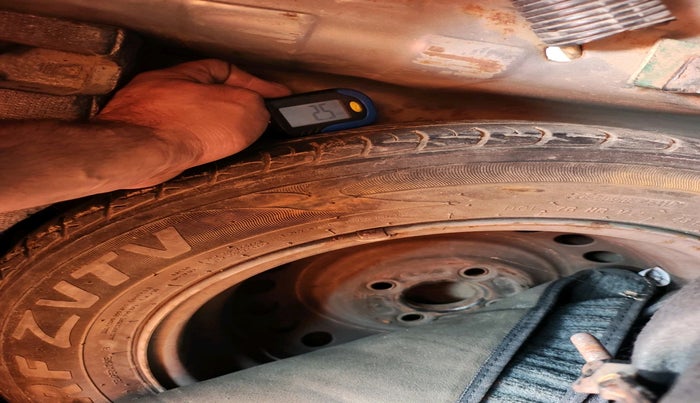 2017 Honda Amaze 1.2L I-VTEC E, Petrol, Manual, 1,35,599 km, tyre