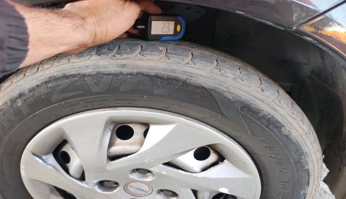 2017 Honda Amaze 1.2L I-VTEC E, Petrol, Manual, 1,35,599 km, tyre