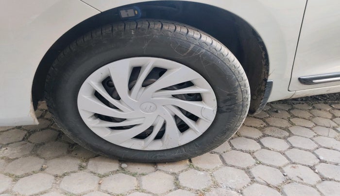 2020 Maruti Ertiga VXI CNG, Petrol, Manual, 1,36,466 km, tyre