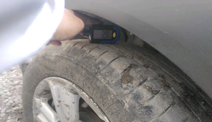 2016 Hyundai Creta SX 1.6 DIESEL, Diesel, Manual, 1,08,265 km, tyre