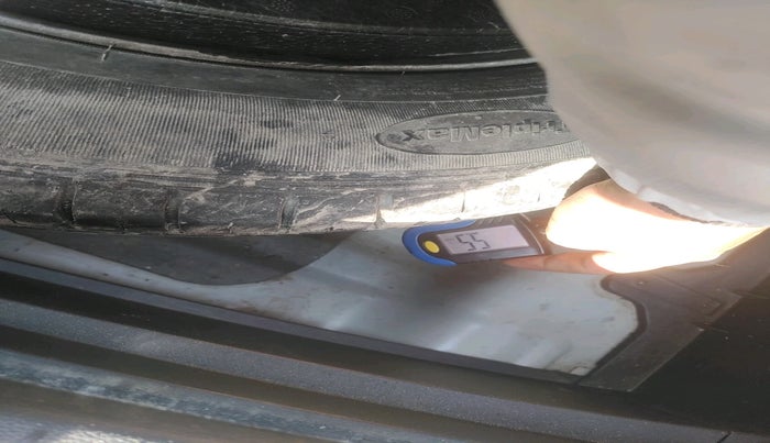 2016 Hyundai Creta SX 1.6 DIESEL, Diesel, Manual, 1,08,265 km, tyre