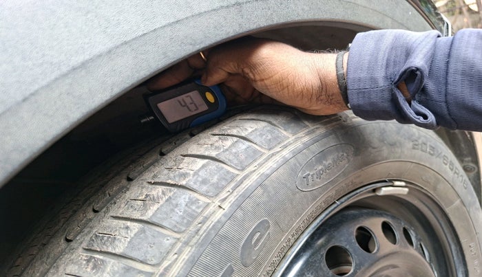 2016 Hyundai Creta SX PLUS 1.6 PETROL, Petrol, Manual, 50,821 km, tyre