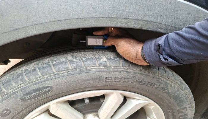 2016 Hyundai Creta SX PLUS 1.6 PETROL, Petrol, Manual, 50,821 km, tyre