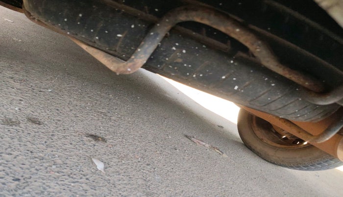 2013 Maruti Ertiga VXI, Petrol, Manual, 2,78,905 km, tyre