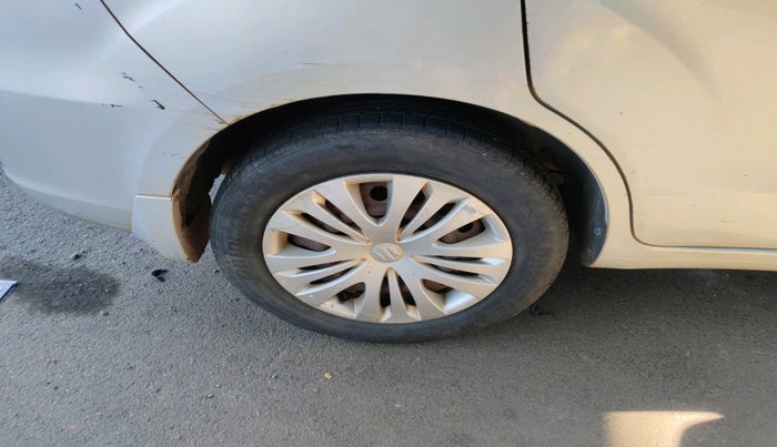 2013 Maruti Ertiga VXI, Petrol, Manual, 2,78,905 km, tyre