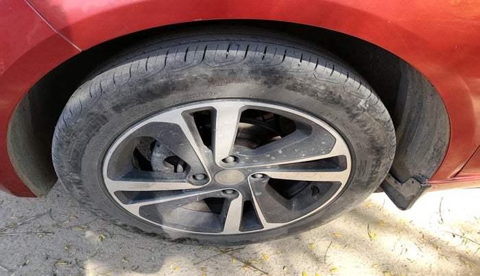 2022 Tata ALTROZ XZA PLUS, Petrol, Automatic, 40,433 km, tyre