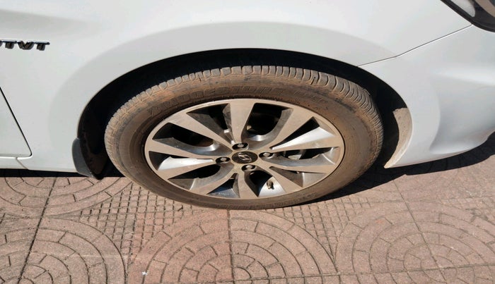 2014 Hyundai Verna FLUIDIC 1.4 VTVT CX, Petrol, Manual, 10,779 km, tyre