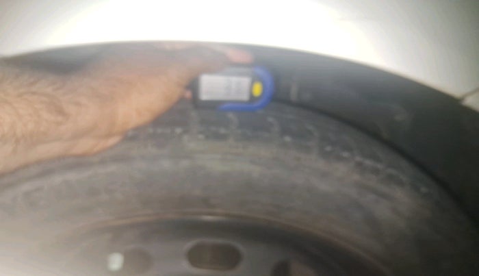 2011 Ford Figo EXI 1.4 DIESEL, Diesel, Manual, 71,409 km, tyre