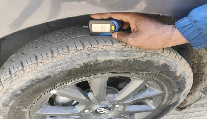 2020 Hyundai Elite i20 SPORTZ PLUS 1.2, Petrol, Manual, 31,519 km, tyre