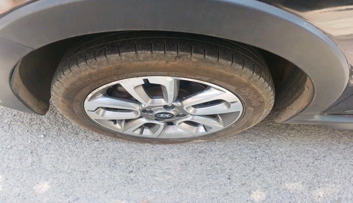 2016 Hyundai i20 Active 1.2 SX, Petrol, Manual, 88,991 km, tyre