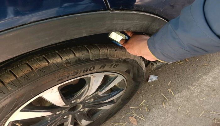 2019 Maruti S Cross ZETA 1.3, Diesel, Manual, 79,003 km, tyre