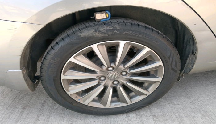 2018 Maruti Ciaz ALPHA 1.5 SHVS PETROL, Petrol, Manual, 51,714 km, tyre