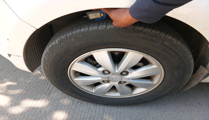 2012 Hyundai i20 SPORTZ 1.4 CRDI, Diesel, Manual, 1,02,524 km, tyre