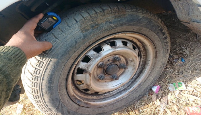 2013 Mahindra Quanto C2, Diesel, Manual, 92,941 km, tyre