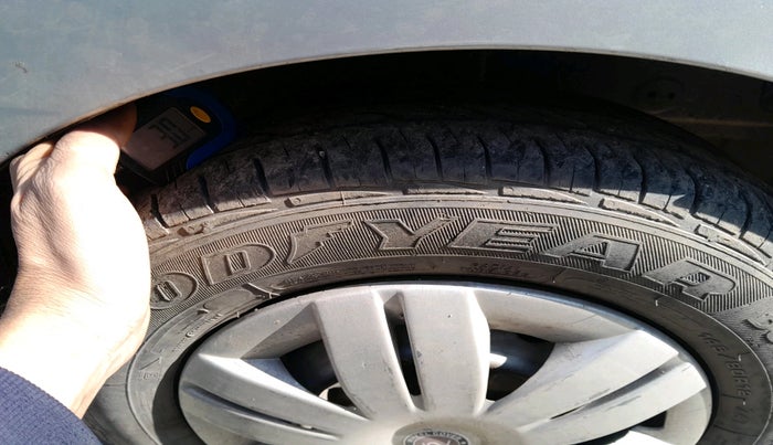 2012 Hyundai Eon D-LITE+, Petrol, Manual, 85,143 km, tyre