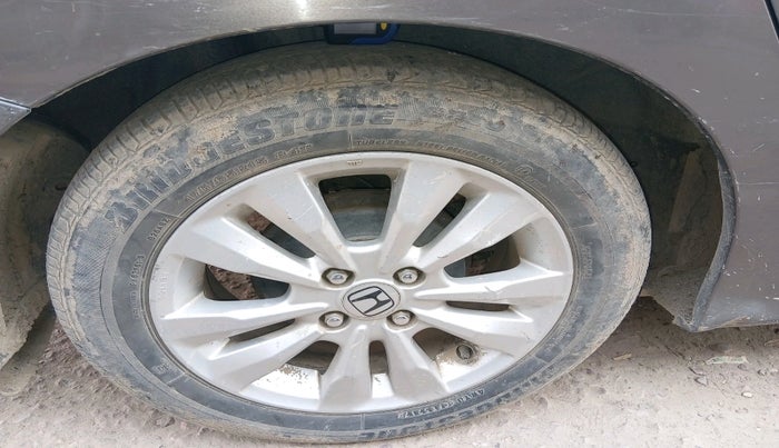 2012 Honda City 1.5L I-VTEC V MT(AVN), Petrol, Manual, 70,635 km, tyre