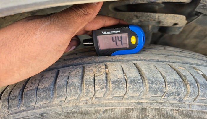 2023 Hyundai VENUE SX 1.5 CRDI, Diesel, Manual, 31,172 km, tyre