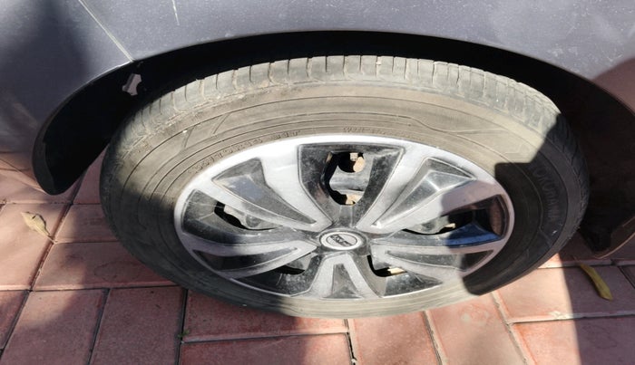 2017 Maruti Celerio VXI AMT, Petrol, Automatic, 76,520 km, tyre