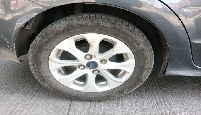 2017 Ford Figo Aspire TITANIUM1.5 DIESEL, Diesel, Manual, 3,48,318 km, tyre