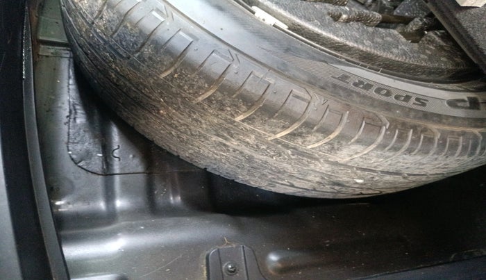 2019 Hyundai Creta SX (O) 1.6 PETROL, Petrol, Manual, 86,124 km, tyre