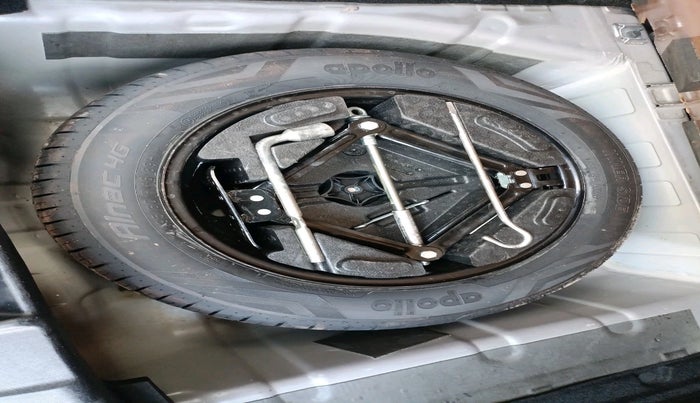 2019 Tata NEXON XM PETROL, Petrol, Manual, 38,780 km, tyre