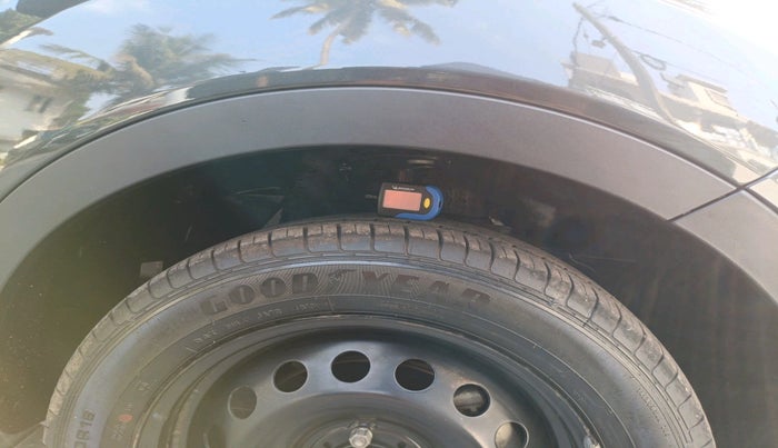 2019 Tata NEXON XM PETROL, Petrol, Manual, 38,780 km, tyre