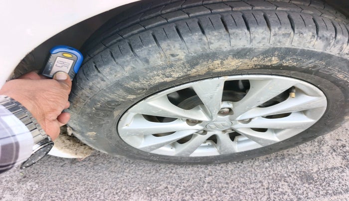 2014 Maruti Ertiga ZDI, Diesel, Manual, 81,319 km, tyre