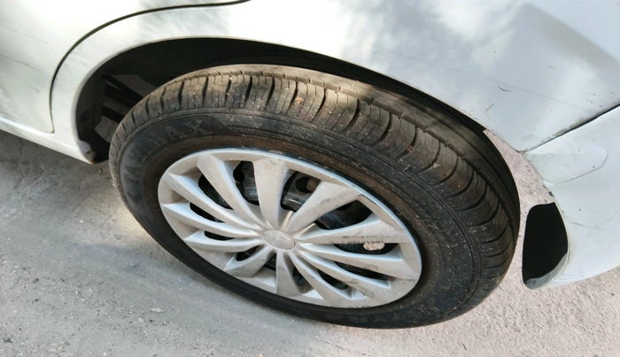 2013 Maruti Wagon R 1.0 VXI, Petrol, Manual, 1,06,955 km, tyre