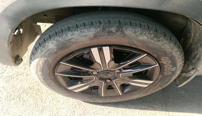 2022 Renault Kwid CLIMBER MT 1.0, Petrol, Manual, 20,364 km, tyre