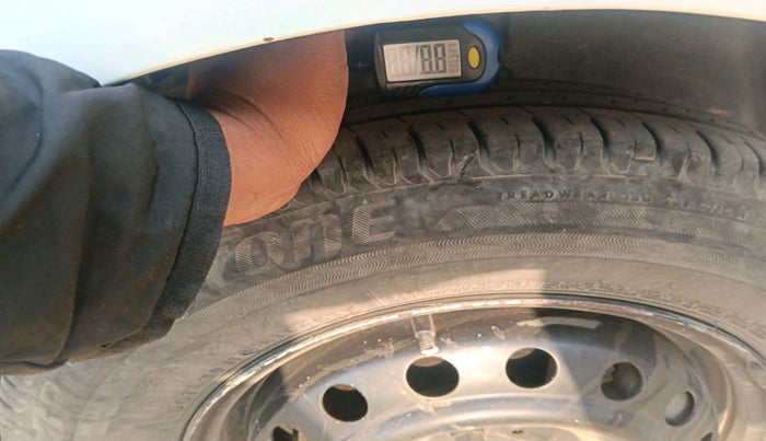 2021 Tata ALTROZ XE DIESEL, Diesel, Manual, 24,254 km, tyre