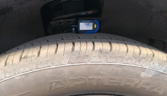 2019 Tata Harrier XM 2.0L KRYOTEC, Diesel, Manual, 1,25,107 km, tyre