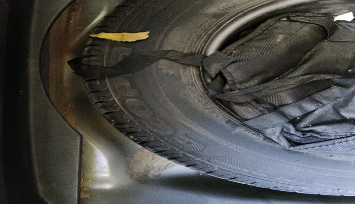 2022 Tata ALTROZ XM PLUS PETROL, Petrol, Manual, 40,610 km, tyre