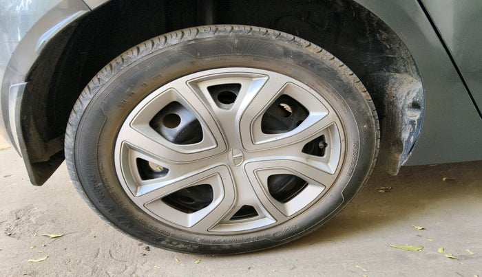 2022 Tata ALTROZ XM PLUS PETROL, Petrol, Manual, 40,610 km, tyre