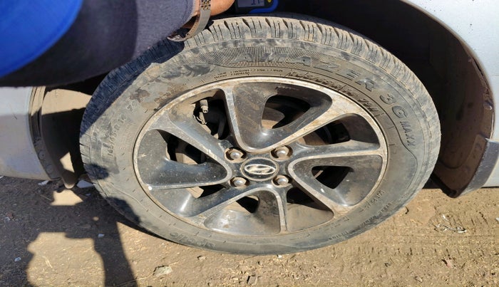 2017 Hyundai Grand i10 ASTA 1.2 KAPPA VTVT, Petrol, Manual, 95,574 km, tyre