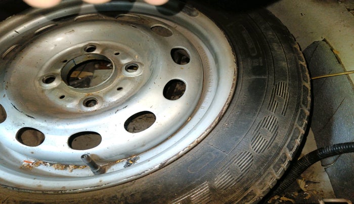 2010 Tata Indica V2 DLS, Diesel, Manual, 1,00,327 km, tyre