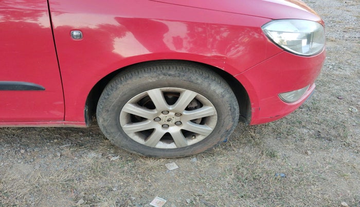 2012 Skoda Fabia ELEGANCE 1.2 MPI, Petrol, Manual, 79,899 km, tyre