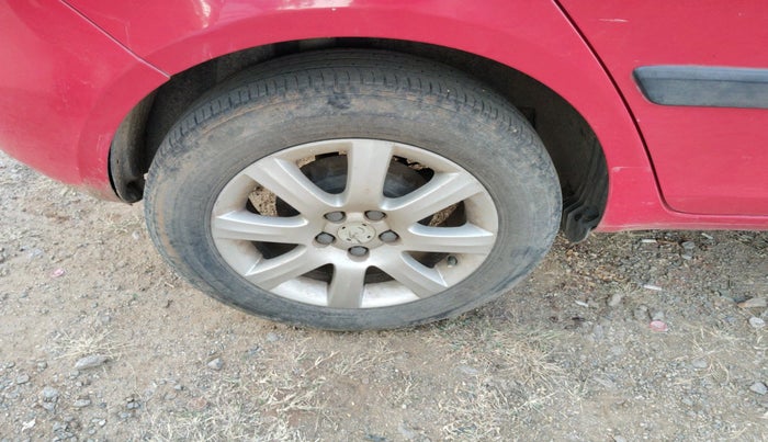 2012 Skoda Fabia ELEGANCE 1.2 MPI, Petrol, Manual, 79,899 km, tyre