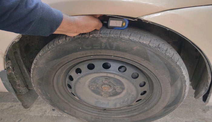 2016 Toyota Etios G, Petrol, Manual, 74,763 km, tyre