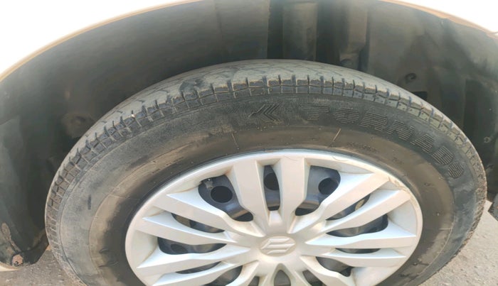 2013 Maruti Swift VXI, Petrol, Manual, 91,816 km, tyre