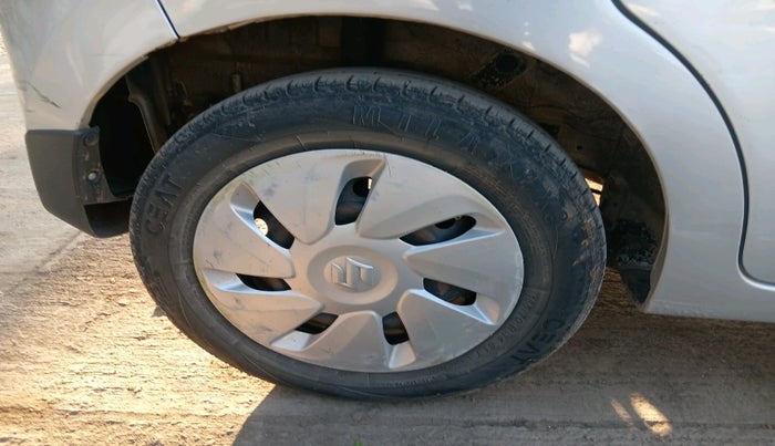 2016 Maruti Celerio VXI CNG, Petrol, Manual, 84,540 km, tyre