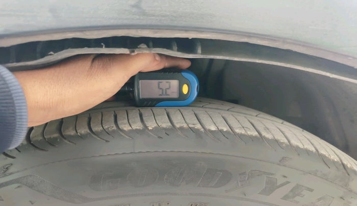 2018 Tata NEXON XZA PLUS DIESEL, Diesel, Automatic, 98,298 km, tyre