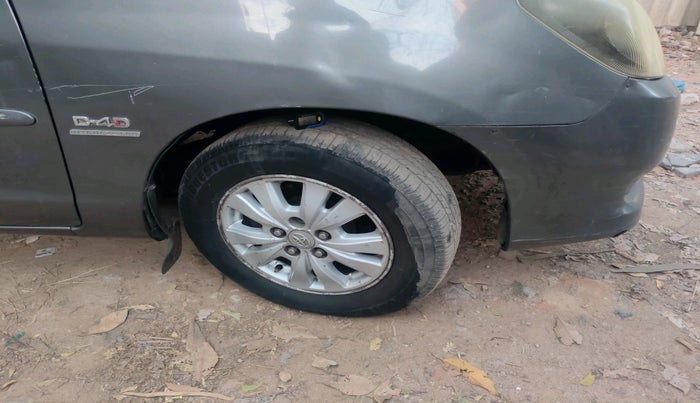 2011 Toyota Innova V 2.5 8 STR, Diesel, Manual, 19,418 km, tyre