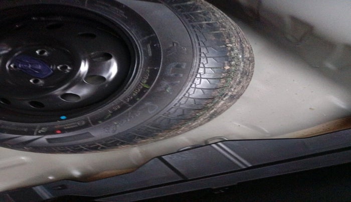 2021 Maruti Dzire VXI, Petrol, Manual, 18,295 km, tyre