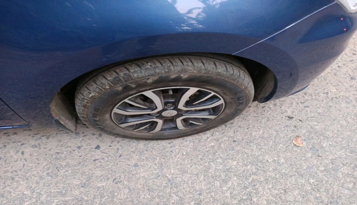 2021 Maruti Dzire VXI, Petrol, Manual, 18,295 km, tyre