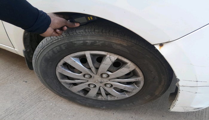 2013 Hyundai i10 MAGNA 1.2, Petrol, Manual, 60,045 km, tyre