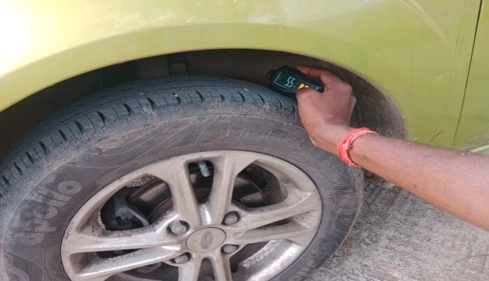 2010 Ford Figo ZXI 1.2 PETROL, Petrol, Manual, 82,039 km, tyre