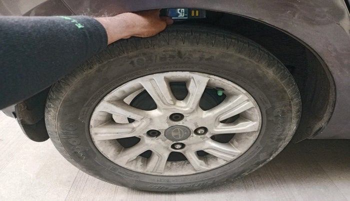 2016 Tata Tiago XZ PETROL, Petrol, Manual, 68,626 km, tyre