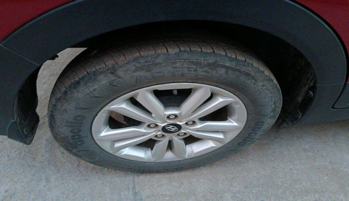 2016 Hyundai Creta SX PLUS 1.6 PETROL, Petrol, Manual, 52,742 km, tyre